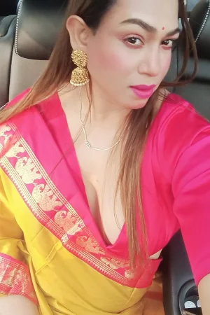 Mukti Mukti big boobs Photo 1 of 10